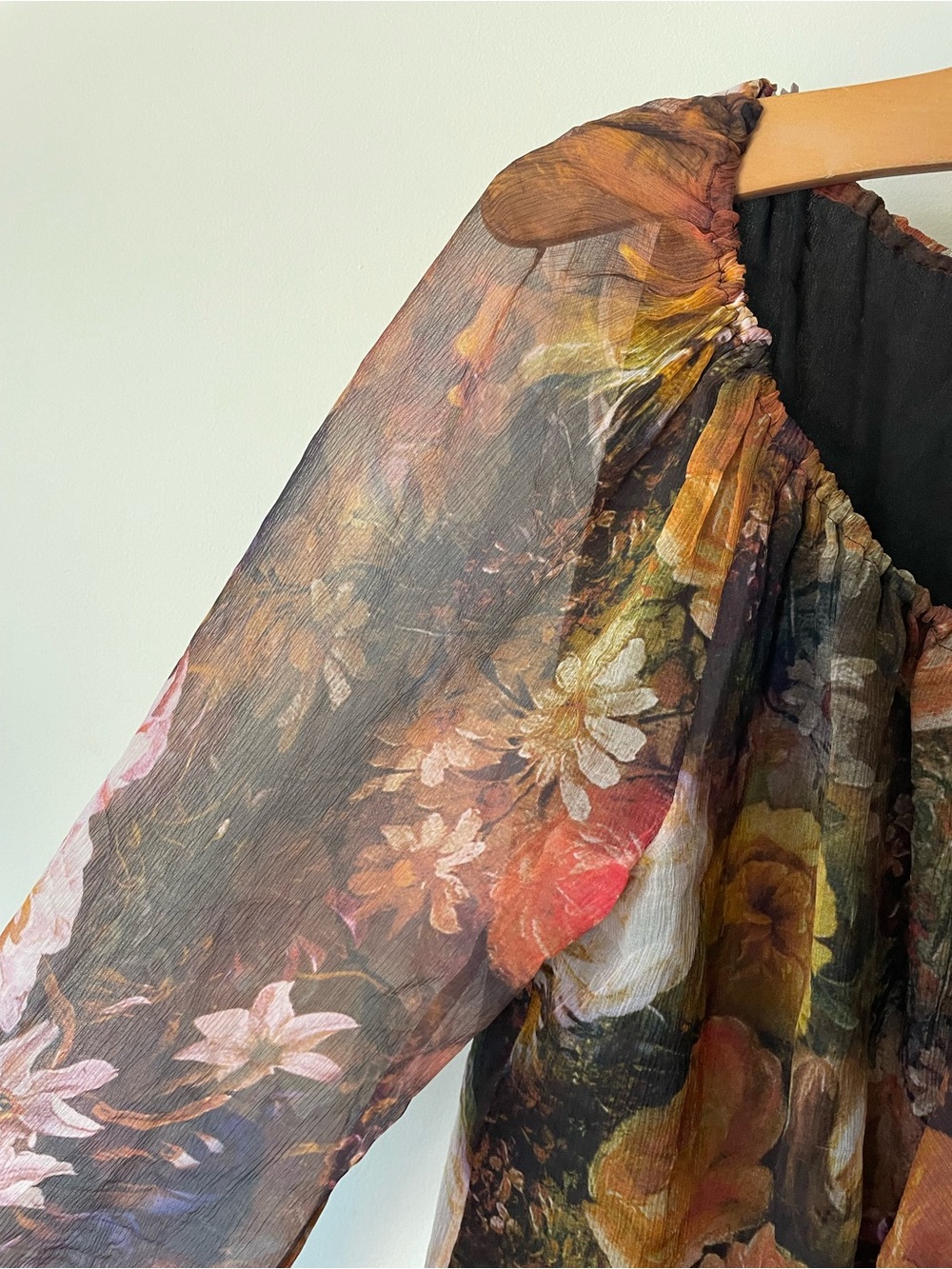 Haute Hippie 100% Silk Boho Peasant Blouse Ruffled Floral Size Large - Picture 4 of 9